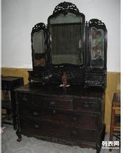 图 上海哪家收购老红木家具,上海老红木茶几工艺品回收 上海艺术品 收藏品