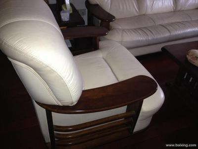 真皮沙发3+2组合 品质生活的理想选择